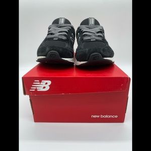 EXTRA WIDE little Boys New Balance PK888BG2 in Black Suede sneakers in size 12